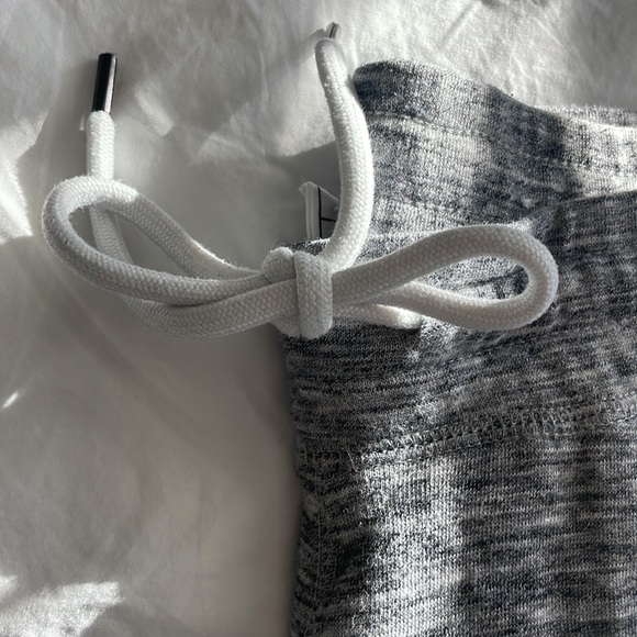 Cozy hooded sweater and jogger set - Picture 3 of 7